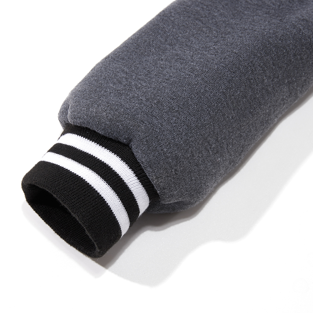 There'S Power In The Name Of J - Winter Clothing Name recensie en prijs